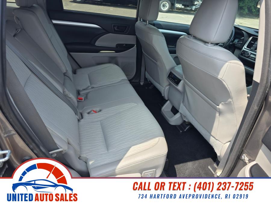 2014 Toyota Highlander AWD 4dr V6 LE (Natl), available for sale in Providence, Rhode Island | United Auto Sales Inc. Providence, Rhode Island 2014 Toyota Highlander AWD 4dr V6 LE (Natl), available for sale in Providence, Rhode Island | United Auto Sales Inc. Providence, Rhode Island