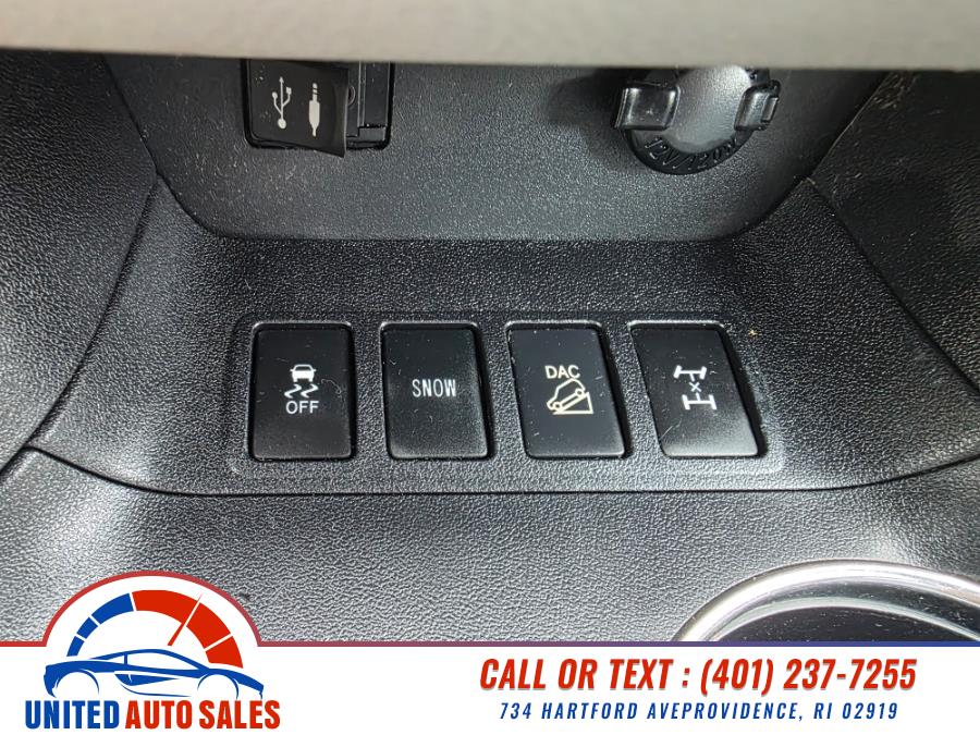 2014 Toyota Highlander AWD 4dr V6 LE (Natl), available for sale in Providence, Rhode Island | United Auto Sales Inc. Providence, Rhode Island 2014 Toyota Highlander AWD 4dr V6 LE (Natl), available for sale in Providence, Rhode Island | United Auto Sales Inc. Providence, Rhode Island