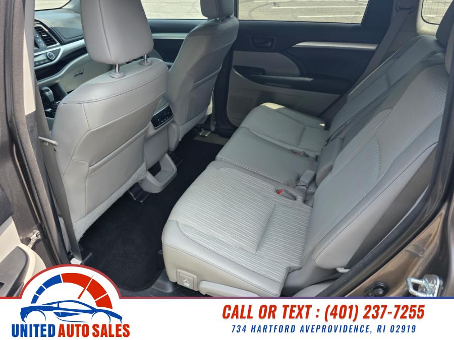 2014 Toyota Highlander AWD 4dr V6 LE (Natl), available for sale in Providence, Rhode Island | United Auto Sales Inc. Providence, Rhode Island 2014 Toyota Highlander AWD 4dr V6 LE (Natl), available for sale in Providence, Rhode Island | United Auto Sales Inc. Providence, Rhode Island