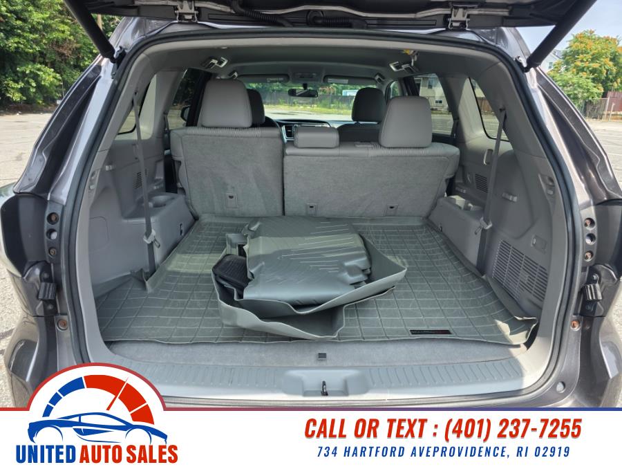2014 Toyota Highlander AWD 4dr V6 LE (Natl), available for sale in Providence, Rhode Island | United Auto Sales Inc. Providence, Rhode Island 2014 Toyota Highlander AWD 4dr V6 LE (Natl), available for sale in Providence, Rhode Island | United Auto Sales Inc. Providence, Rhode Island