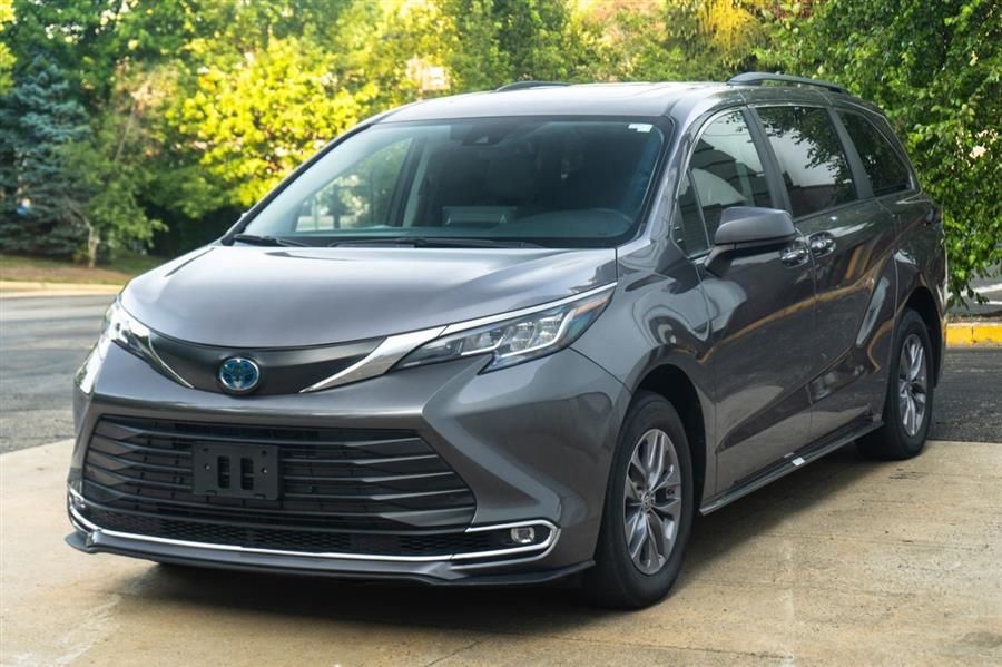 2022 Toyota Sienna XLE, available for sale in Woodside, New York | Drive Central. Woodside, New York 2022 Toyota Sienna XLE, available for sale in Woodside, New York | Drive Central. Woodside, New York