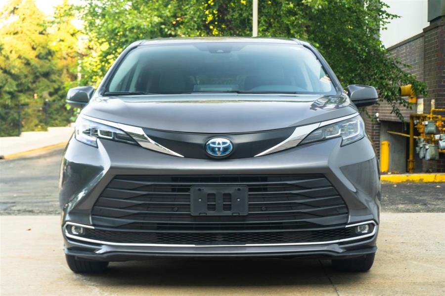 2022 Toyota Sienna XLE, available for sale in Woodside, New York | Drive Central. Woodside, New York 2022 Toyota Sienna XLE, available for sale in Woodside, New York | Drive Central. Woodside, New York
