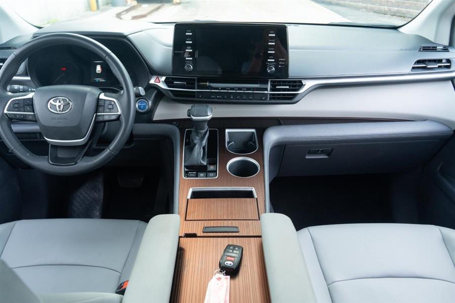 2022 Toyota Sienna XLE, available for sale in Woodside, New York | Drive Central. Woodside, New York 2022 Toyota Sienna XLE, available for sale in Woodside, New York | Drive Central. Woodside, New York