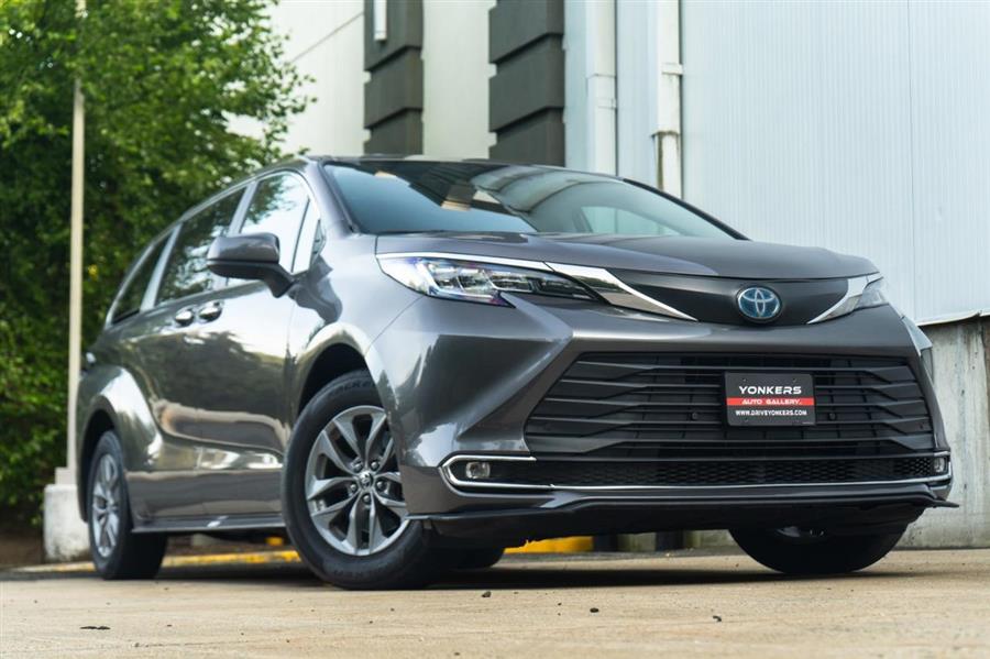 2022 Toyota Sienna XLE, available for sale in Woodside, New York | Drive Central. Woodside, New York 2022 Toyota Sienna XLE, available for sale in Woodside, New York | Drive Central. Woodside, New York