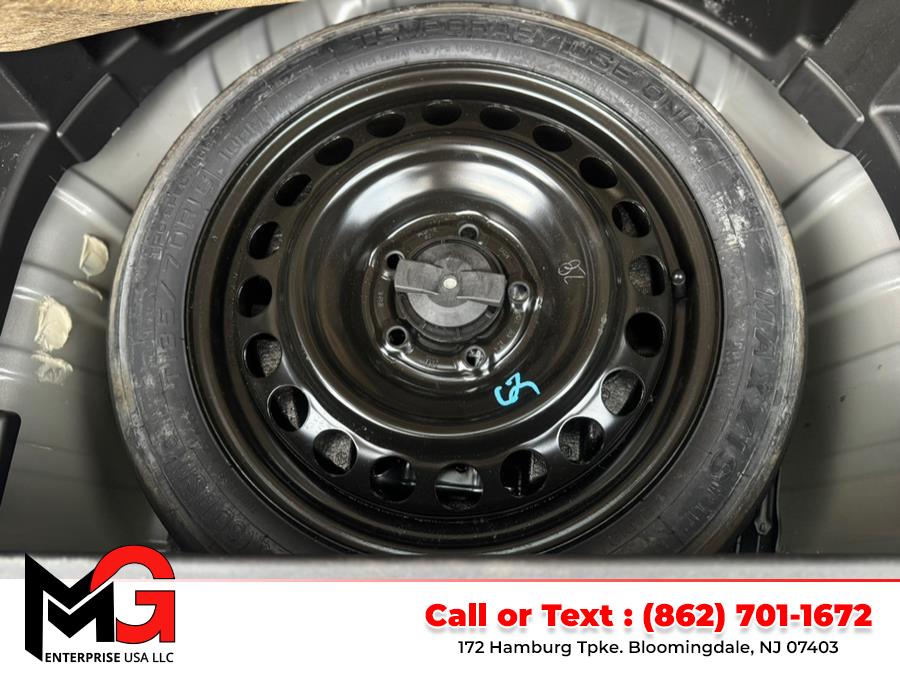 2018 Chevrolet Equinox AWD 4dr LT w/1LT, available for sale in Bloomingdale, New Jersey | MG Enterprise USA. Bloomingdale, New Jersey 2018 Chevrolet Equinox AWD 4dr LT w/1LT, available for sale in Bloomingdale, New Jersey | MG Enterprise USA. Bloomingdale, New Jersey