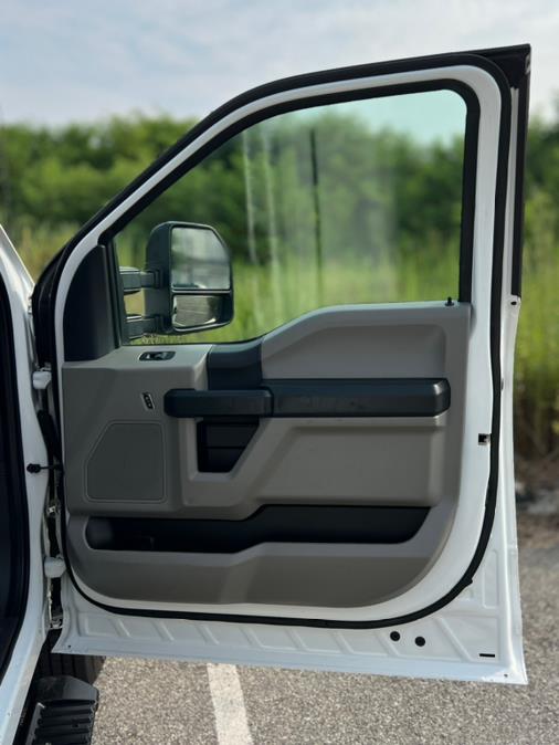 2022 Ford Super Duty F-250 SRW XLT 4WD Reg Cab 8'' Box Ranch Head Grill Guard, available for sale in Paterson, New Jersey | Speedway Commercial Motors LLC. Paterson, New Jersey 2022 Ford Super Duty F-250 SRW XLT 4WD Reg Cab 8'' Box Ranch Head Grill Guard, available for sale in Paterson, New Jersey | Speedway Commercial Motors LLC. Paterson, New Jersey