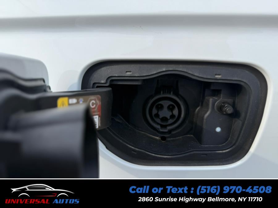 2023 Jeep Grand Cherokee 4xe 4x4, available for sale in Bellmore, New York | Universal Autos. Bellmore, New York 2023 Jeep Grand Cherokee 4xe 4x4, available for sale in Bellmore, New York | Universal Autos. Bellmore, New York