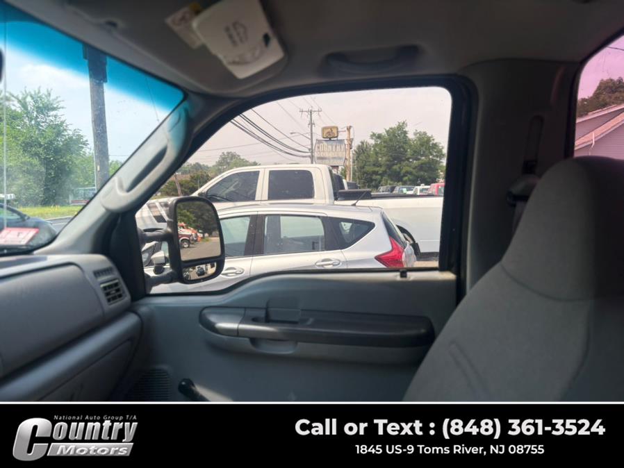 2004 Ford Super Duty F-250 Reg Cab 137" XLT 4WD, available for sale in Toms River, New Jersey | Country Motors. Toms River, New Jersey 2004 Ford Super Duty F-250 Reg Cab 137" XLT 4WD, available for sale in Toms River, New Jersey | Country Motors. Toms River, New Jersey
