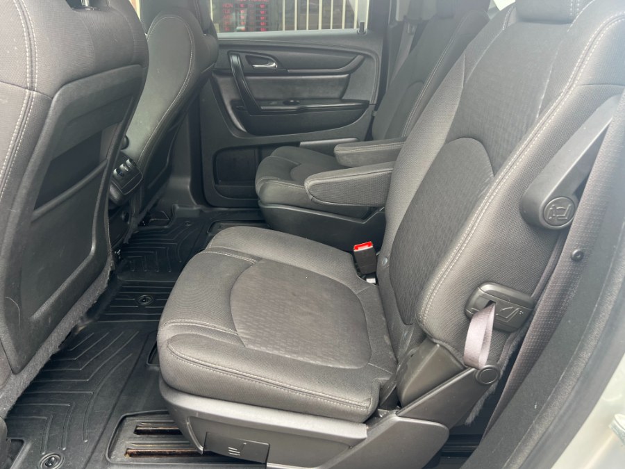 2015 GMC Acadia AWD 4dr SLE w/SLE-2, available for sale in Bristol, Connecticut | Bristol Auto Center LLC. Bristol, Connecticut 2015 GMC Acadia AWD 4dr SLE w/SLE-2, available for sale in Bristol, Connecticut | Bristol Auto Center LLC. Bristol, Connecticut