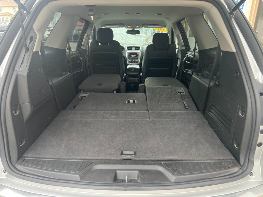 2015 GMC Acadia AWD 4dr SLE w/SLE-2, available for sale in Bristol, Connecticut | Bristol Auto Center LLC. Bristol, Connecticut 2015 GMC Acadia AWD 4dr SLE w/SLE-2, available for sale in Bristol, Connecticut | Bristol Auto Center LLC. Bristol, Connecticut
