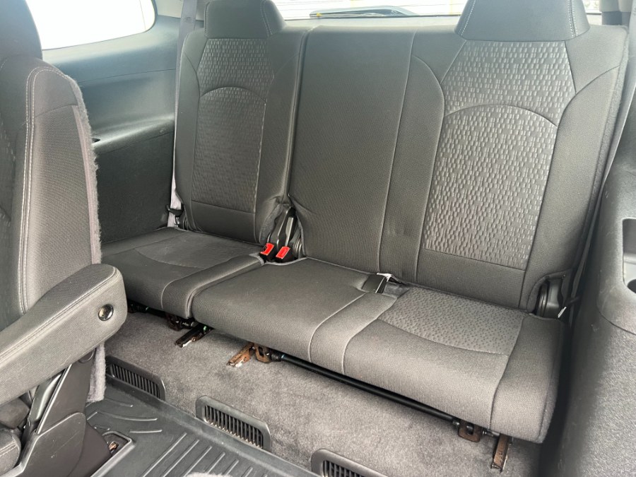 2015 GMC Acadia AWD 4dr SLE w/SLE-2, available for sale in Bristol, Connecticut | Bristol Auto Center LLC. Bristol, Connecticut 2015 GMC Acadia AWD 4dr SLE w/SLE-2, available for sale in Bristol, Connecticut | Bristol Auto Center LLC. Bristol, Connecticut