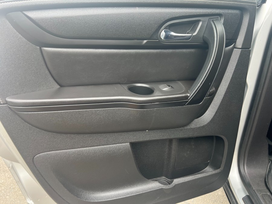 2015 GMC Acadia AWD 4dr SLE w/SLE-2, available for sale in Bristol, Connecticut | Bristol Auto Center LLC. Bristol, Connecticut 2015 GMC Acadia AWD 4dr SLE w/SLE-2, available for sale in Bristol, Connecticut | Bristol Auto Center LLC. Bristol, Connecticut