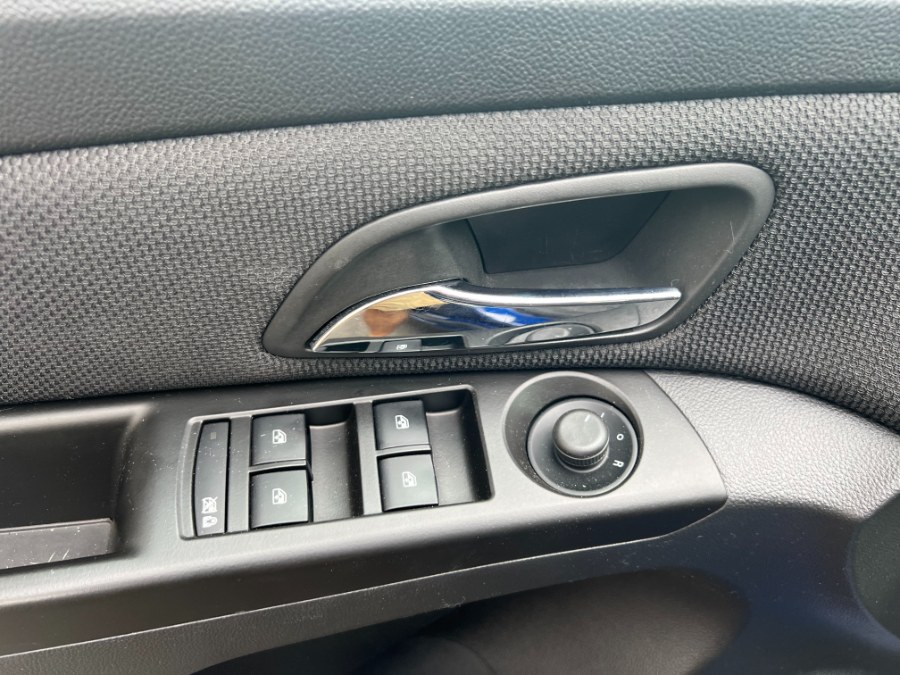 2013 Chevrolet Cruze 4dr Sdn Auto 1LT, available for sale in Bristol, Connecticut | Bristol Auto Center LLC. Bristol, Connecticut 2013 Chevrolet Cruze 4dr Sdn Auto 1LT, available for sale in Bristol, Connecticut | Bristol Auto Center LLC. Bristol, Connecticut
