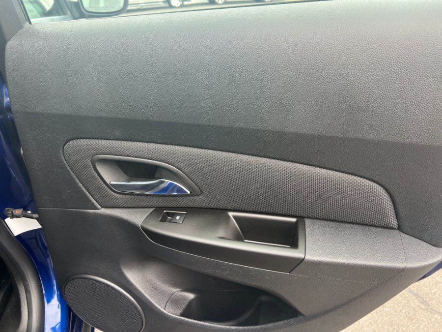 2013 Chevrolet Cruze 4dr Sdn Auto 1LT, available for sale in Bristol, Connecticut | Bristol Auto Center LLC. Bristol, Connecticut 2013 Chevrolet Cruze 4dr Sdn Auto 1LT, available for sale in Bristol, Connecticut | Bristol Auto Center LLC. Bristol, Connecticut