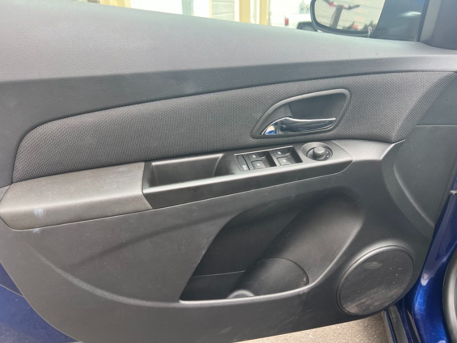2013 Chevrolet Cruze 4dr Sdn Auto 1LT, available for sale in Bristol, Connecticut | Bristol Auto Center LLC. Bristol, Connecticut 2013 Chevrolet Cruze 4dr Sdn Auto 1LT, available for sale in Bristol, Connecticut | Bristol Auto Center LLC. Bristol, Connecticut