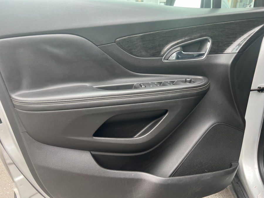 2015 Buick Encore AWD 4dr Convenience, available for sale in Bristol, Connecticut | Bristol Auto Center LLC. Bristol, Connecticut 2015 Buick Encore AWD 4dr Convenience, available for sale in Bristol, Connecticut | Bristol Auto Center LLC. Bristol, Connecticut