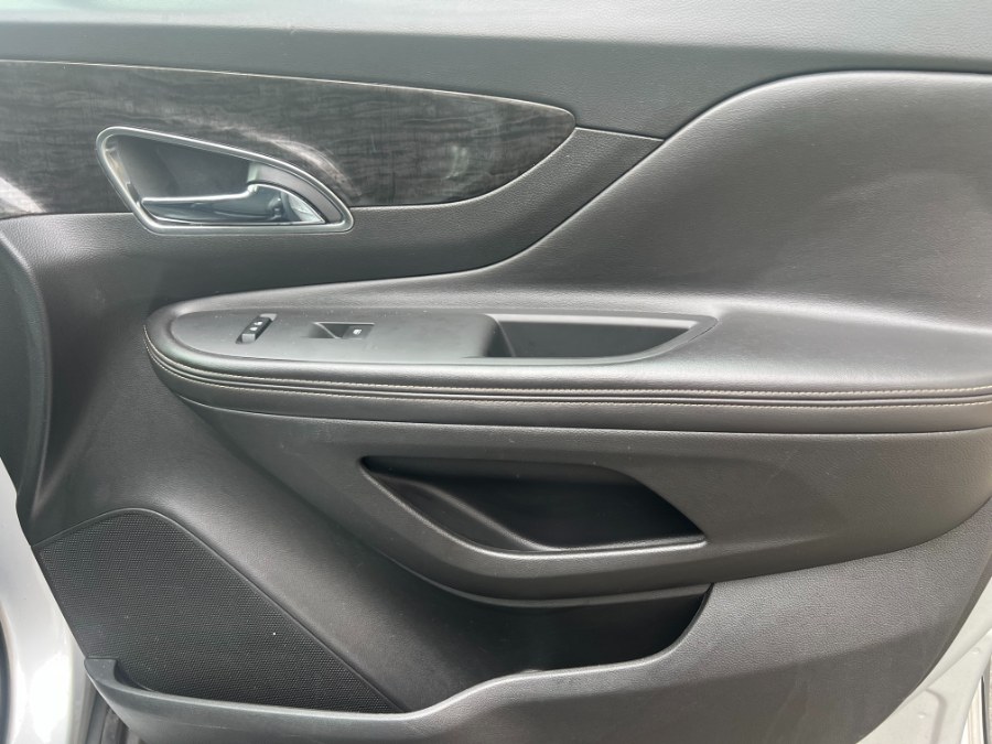 2015 Buick Encore AWD 4dr Convenience, available for sale in Bristol, Connecticut | Bristol Auto Center LLC. Bristol, Connecticut 2015 Buick Encore AWD 4dr Convenience, available for sale in Bristol, Connecticut | Bristol Auto Center LLC. Bristol, Connecticut