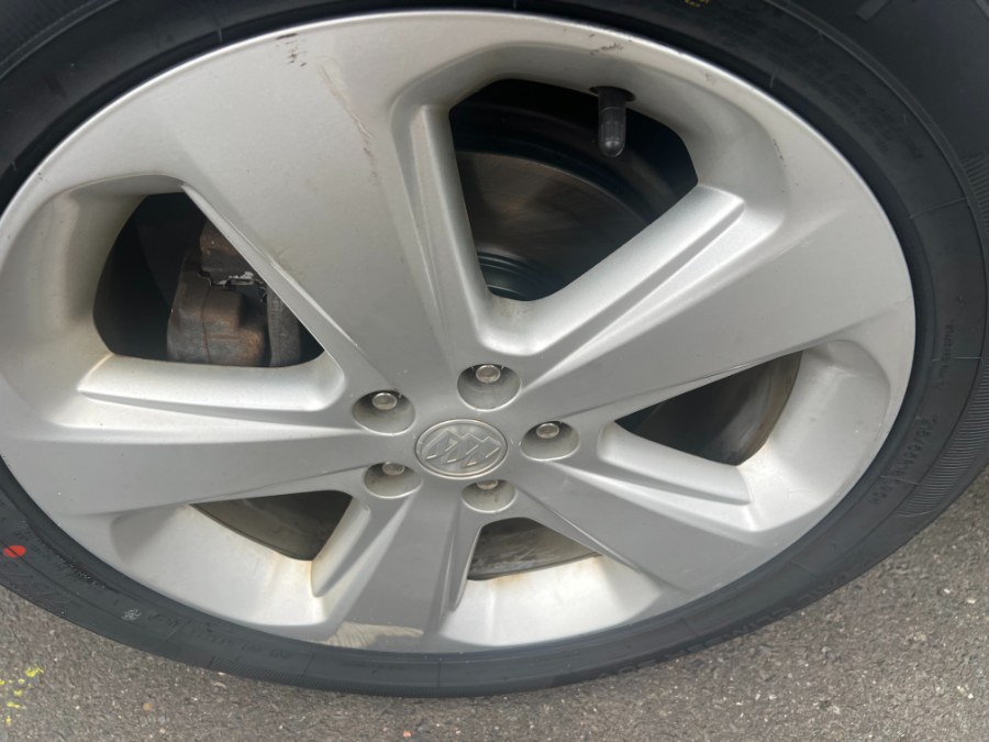 2015 Buick Encore AWD 4dr Convenience, available for sale in Bristol, Connecticut | Bristol Auto Center LLC. Bristol, Connecticut 2015 Buick Encore AWD 4dr Convenience, available for sale in Bristol, Connecticut | Bristol Auto Center LLC. Bristol, Connecticut