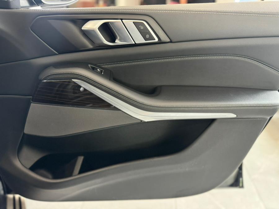 2024 BMW X5 xDrive40i Sports Activity Vehicle, available for sale in Franklin Square, New York | Luxury Motor Club. Franklin Square, New York 2024 BMW X5 xDrive40i Sports Activity Vehicle, available for sale in Franklin Square, New York | Luxury Motor Club. Franklin Square, New York