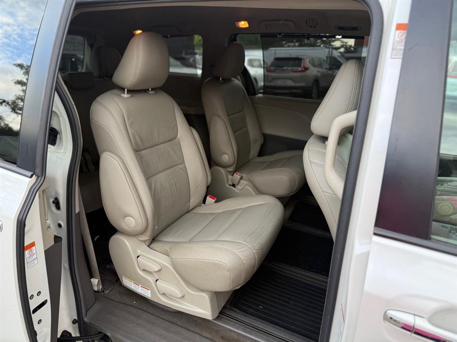2016 Toyota Sienna XLE, available for sale in Lawrence, Massachusetts | Home Run Auto Sales Inc. Lawrence, Massachusetts 2016 Toyota Sienna XLE, available for sale in Lawrence, Massachusetts | Home Run Auto Sales Inc. Lawrence, Massachusetts