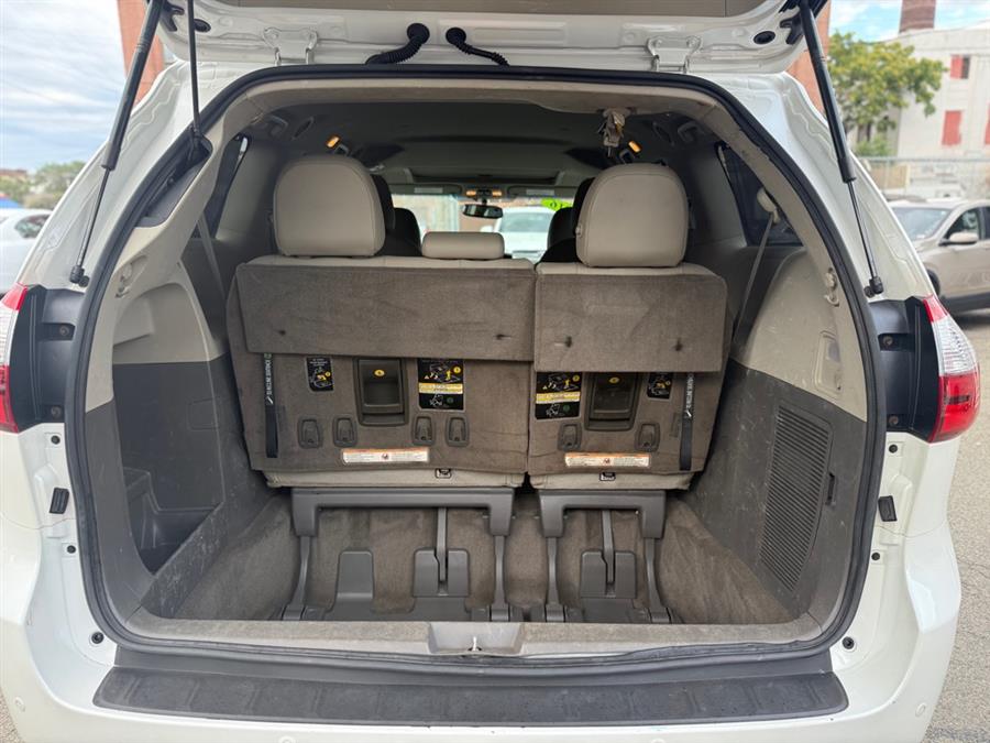 2016 Toyota Sienna XLE, available for sale in Lawrence, Massachusetts | Home Run Auto Sales Inc. Lawrence, Massachusetts 2016 Toyota Sienna XLE, available for sale in Lawrence, Massachusetts | Home Run Auto Sales Inc. Lawrence, Massachusetts