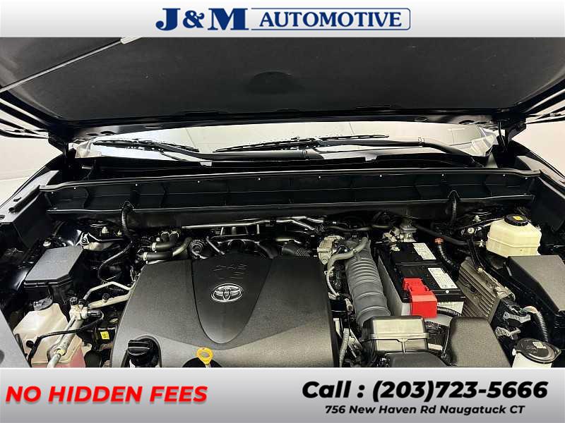 2021 Toyota Highlander XLE, available for sale in Naugatuck, Connecticut | J&M Automotive Sls&Svc LLC. Naugatuck, Connecticut 2021 Toyota Highlander XLE, available for sale in Naugatuck, Connecticut | J&M Automotive Sls&Svc LLC. Naugatuck, Connecticut