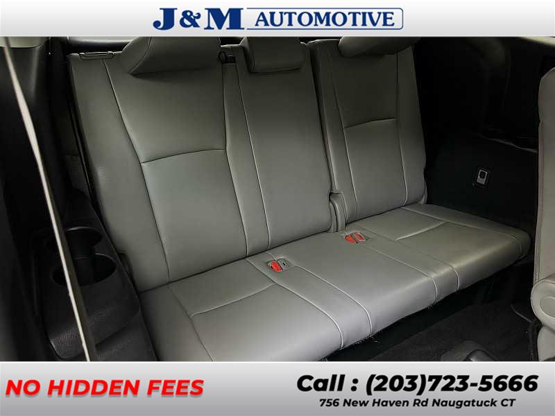 2021 Toyota Highlander XLE, available for sale in Naugatuck, Connecticut | J&M Automotive Sls&Svc LLC. Naugatuck, Connecticut 2021 Toyota Highlander XLE, available for sale in Naugatuck, Connecticut | J&M Automotive Sls&Svc LLC. Naugatuck, Connecticut