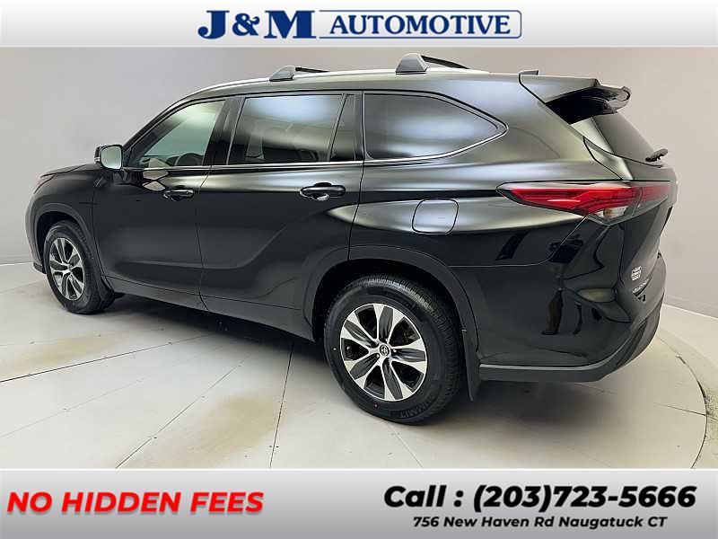 2021 Toyota Highlander XLE, available for sale in Naugatuck, Connecticut | J&M Automotive Sls&Svc LLC. Naugatuck, Connecticut 2021 Toyota Highlander XLE, available for sale in Naugatuck, Connecticut | J&M Automotive Sls&Svc LLC. Naugatuck, Connecticut