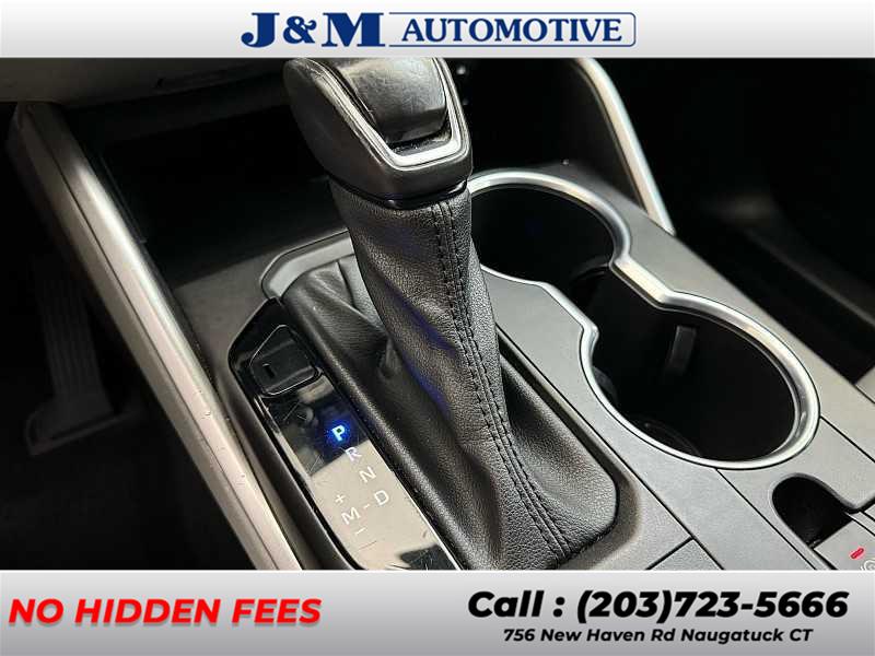 2021 Toyota Highlander XLE, available for sale in Naugatuck, Connecticut | J&M Automotive Sls&Svc LLC. Naugatuck, Connecticut 2021 Toyota Highlander XLE, available for sale in Naugatuck, Connecticut | J&M Automotive Sls&Svc LLC. Naugatuck, Connecticut