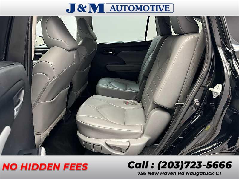 2021 Toyota Highlander XLE, available for sale in Naugatuck, Connecticut | J&M Automotive Sls&Svc LLC. Naugatuck, Connecticut 2021 Toyota Highlander XLE, available for sale in Naugatuck, Connecticut | J&M Automotive Sls&Svc LLC. Naugatuck, Connecticut
