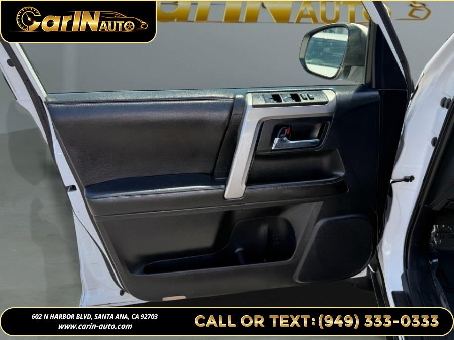 2015 Toyota 4Runner 4WD 4dr V6 SR5 Premium (Natl), available for sale in Santa Ana, California | Carin Auto. Santa Ana, California 2015 Toyota 4Runner 4WD 4dr V6 SR5 Premium (Natl), available for sale in Santa Ana, California | Carin Auto. Santa Ana, California
