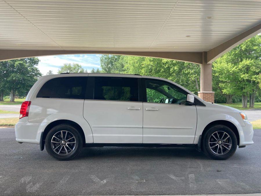 2017 Dodge Grand Caravan Passenger SXT Minivan 4D, available for sale in Wolcott, New York | Auto Hunter CNY. Wolcott, New York 2017 Dodge Grand Caravan Passenger SXT Minivan 4D, available for sale in Wolcott, New York | Auto Hunter CNY. Wolcott, New York