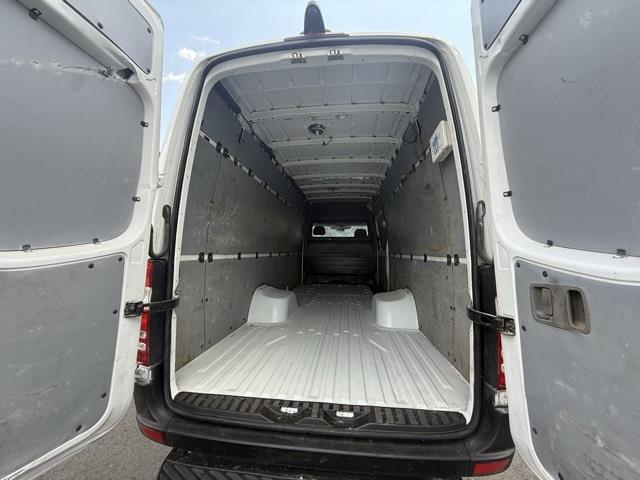 2016 Freightliner Sprinter 3500 High Roof, available for sale in Stratford, Connecticut | Wiz Leasing Inc. Stratford, Connecticut 2016 Freightliner Sprinter 3500 High Roof, available for sale in Stratford, Connecticut | Wiz Leasing Inc. Stratford, Connecticut