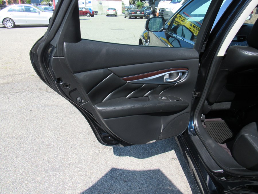 2018 INFINITI Q70 LUXE, available for sale in Worcester, Massachusetts | Hilario's Auto Sales Inc.. Worcester, Massachusetts 2018 INFINITI Q70 LUXE, available for sale in Worcester, Massachusetts | Hilario's Auto Sales Inc.. Worcester, Massachusetts