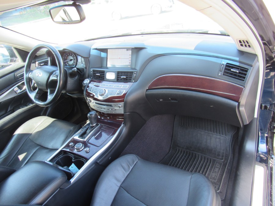 2018 INFINITI Q70 LUXE, available for sale in Worcester, Massachusetts | Hilario's Auto Sales Inc.. Worcester, Massachusetts 2018 INFINITI Q70 LUXE, available for sale in Worcester, Massachusetts | Hilario's Auto Sales Inc.. Worcester, Massachusetts