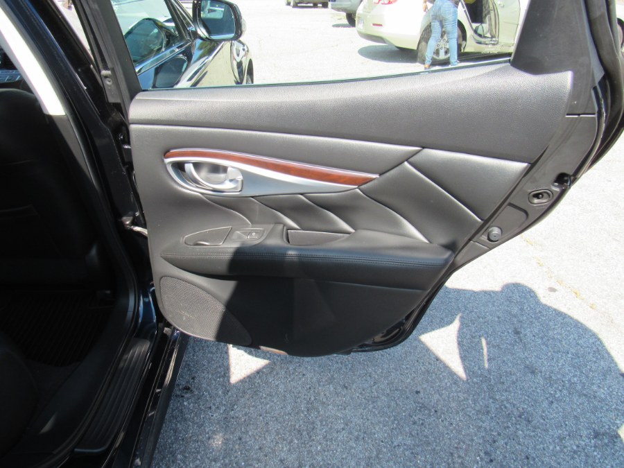 2018 INFINITI Q70 LUXE, available for sale in Worcester, Massachusetts | Hilario's Auto Sales Inc.. Worcester, Massachusetts 2018 INFINITI Q70 LUXE, available for sale in Worcester, Massachusetts | Hilario's Auto Sales Inc.. Worcester, Massachusetts
