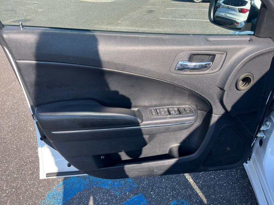 2013 Dodge Charger 4dr Sdn SE RWD, available for sale in Rosedale, New York | Sunrise Auto Sales. Rosedale, New York 2013 Dodge Charger 4dr Sdn SE RWD, available for sale in Rosedale, New York | Sunrise Auto Sales. Rosedale, New York