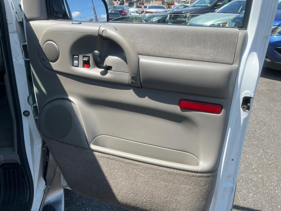 2005 GMC Safari Ext 111" WB AWD, available for sale in Rosedale, New York | Sunrise Auto Sales. Rosedale, New York 2005 GMC Safari Ext 111" WB AWD, available for sale in Rosedale, New York | Sunrise Auto Sales. Rosedale, New York
