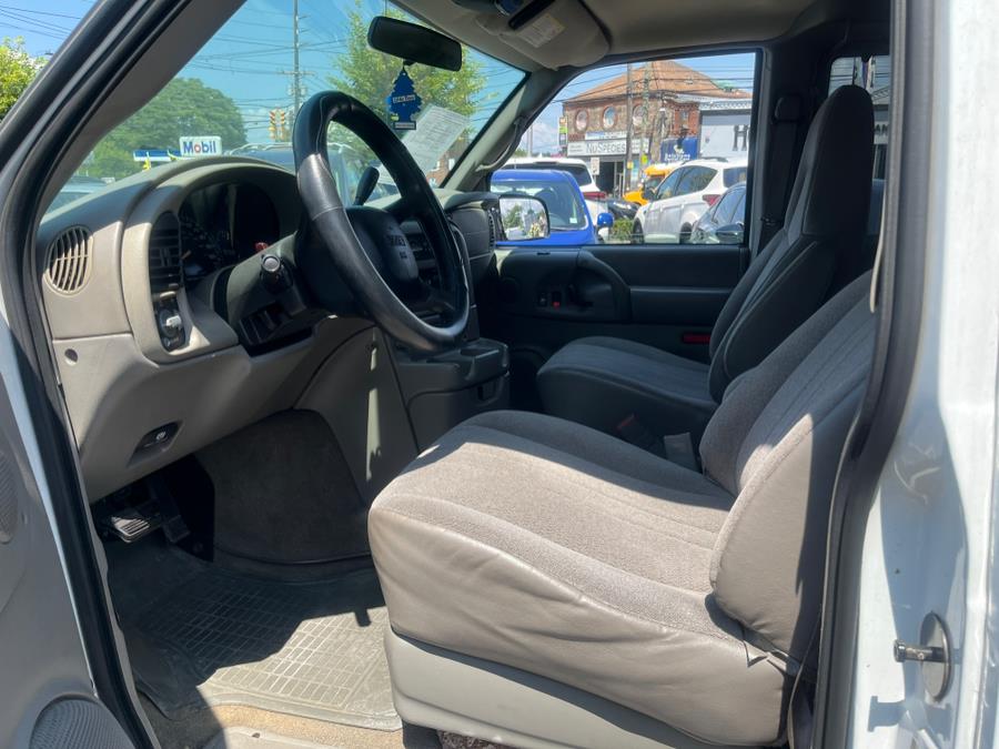 2005 GMC Safari Ext 111" WB AWD, available for sale in Rosedale, New York | Sunrise Auto Sales. Rosedale, New York 2005 GMC Safari Ext 111" WB AWD, available for sale in Rosedale, New York | Sunrise Auto Sales. Rosedale, New York