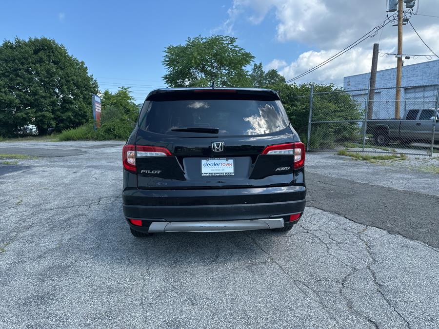 2022 Honda Pilot EX-L AWD, available for sale in Milford, Connecticut | Dealertown Auto Wholesalers. Milford, Connecticut 2022 Honda Pilot EX-L AWD, available for sale in Milford, Connecticut | Dealertown Auto Wholesalers. Milford, Connecticut