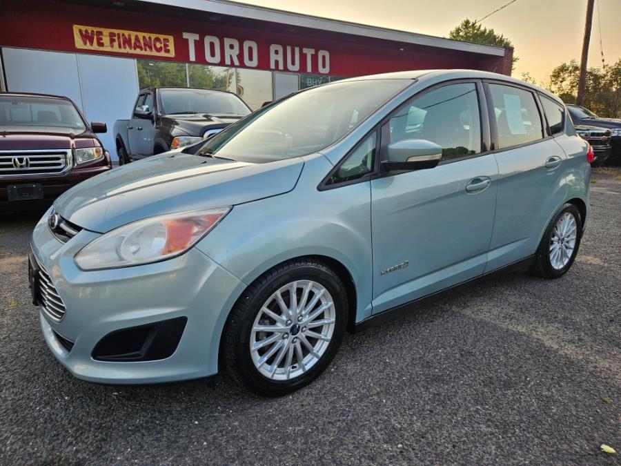 Used 2014 Ford C-Max Hybrid in East Windsor, Connecticut | Toro Auto. East Windsor, Connecticut