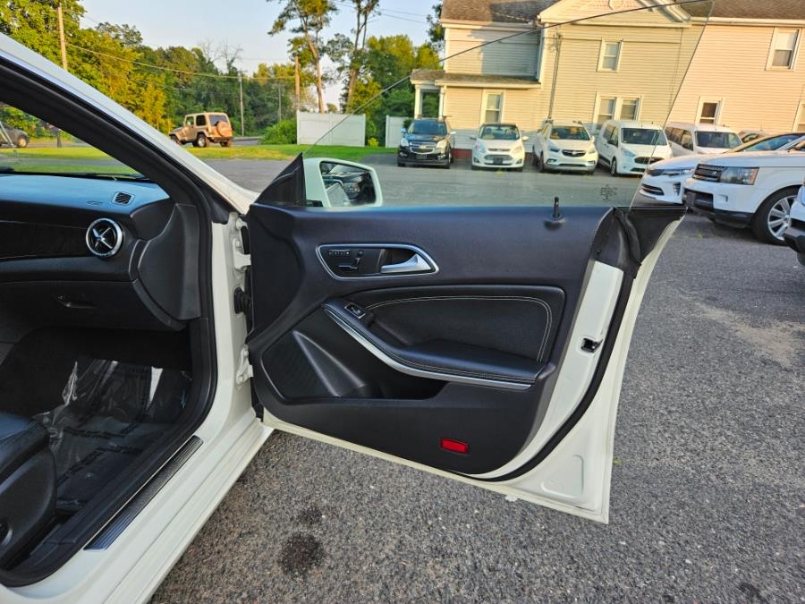 2014 Mercedes-Benz CLA-Class 4dr Sdn CLA 250 FWD, available for sale in East Windsor, Connecticut | Toro Auto. East Windsor, Connecticut 2014 Mercedes-Benz CLA-Class 4dr Sdn CLA 250 FWD, available for sale in East Windsor, Connecticut | Toro Auto. East Windsor, Connecticut