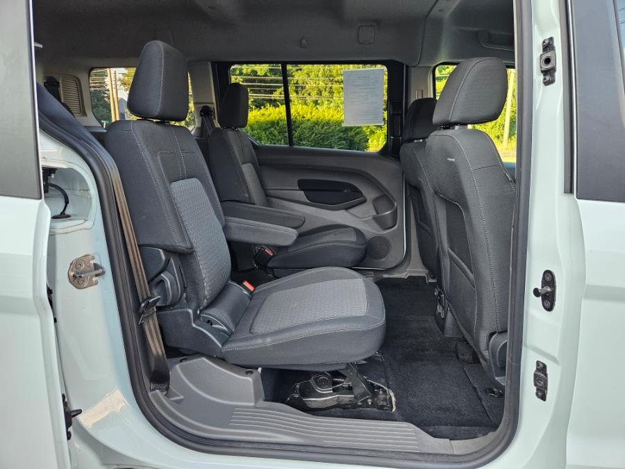 2022 Ford Transit Connect Wagon XLT LWB w/Rear Liftgate, available for sale in East Windsor, Connecticut | Toro Auto. East Windsor, Connecticut 2022 Ford Transit Connect Wagon XLT LWB w/Rear Liftgate, available for sale in East Windsor, Connecticut | Toro Auto. East Windsor, Connecticut