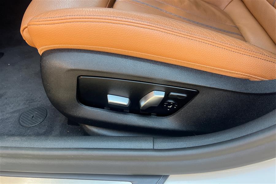 2020 Bmw 530i xDrive Sedan photo 20