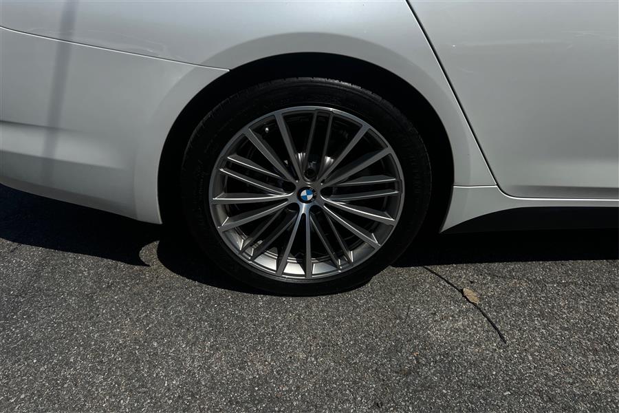 2020 Bmw 530i xDrive Sedan photo 25