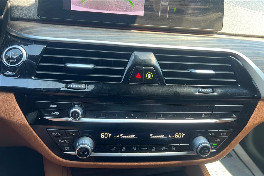 2020 Bmw 530i xDrive Sedan photo 33
