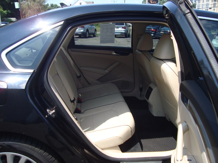 2016 Volkswagen Passat 4dr Sdn 1.8T Auto SE PZEV, available for sale in Manchester, Connecticut | Yara Motors. Manchester, Connecticut 2016 Volkswagen Passat 4dr Sdn 1.8T Auto SE PZEV, available for sale in Manchester, Connecticut | Yara Motors. Manchester, Connecticut
