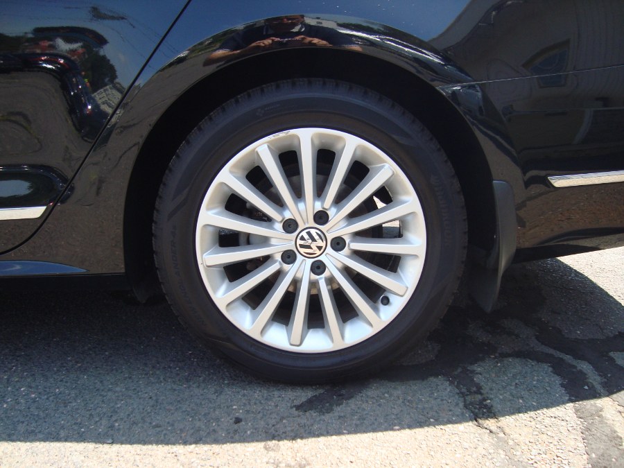 2016 Volkswagen Passat 4dr Sdn 1.8T Auto SE PZEV, available for sale in Manchester, Connecticut | Yara Motors. Manchester, Connecticut 2016 Volkswagen Passat 4dr Sdn 1.8T Auto SE PZEV, available for sale in Manchester, Connecticut | Yara Motors. Manchester, Connecticut
