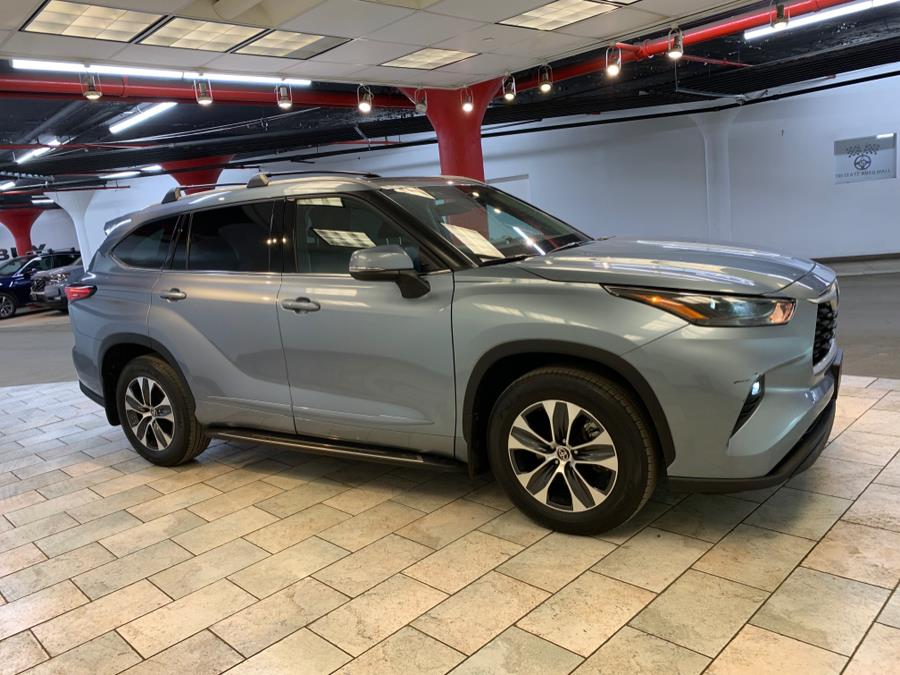 2022 Toyota Highlander XLE AWD (Natl), available for sale in Hillside, New Jersey | Euro Lux Auto. Hillside, New Jersey 2022 Toyota Highlander XLE AWD (Natl), available for sale in Hillside, New Jersey | Euro Lux Auto. Hillside, New Jersey