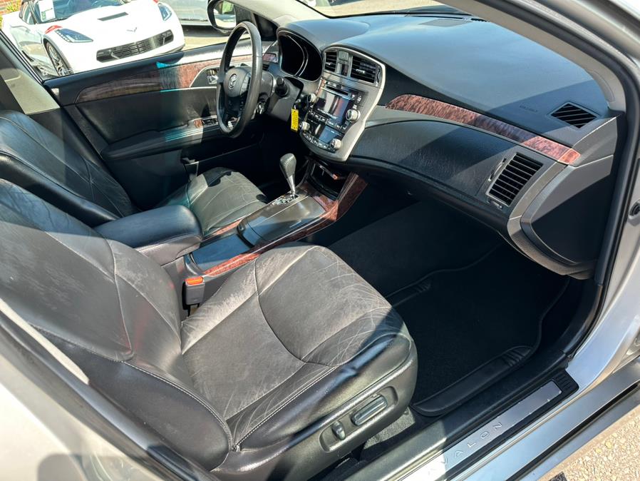 2012 Toyota Avalon 4dr Sdn Limited, available for sale in South Windsor, Connecticut | Mike And Tony Auto Sales, Inc. South Windsor, Connecticut 2012 Toyota Avalon 4dr Sdn Limited, available for sale in South Windsor, Connecticut | Mike And Tony Auto Sales, Inc. South Windsor, Connecticut
